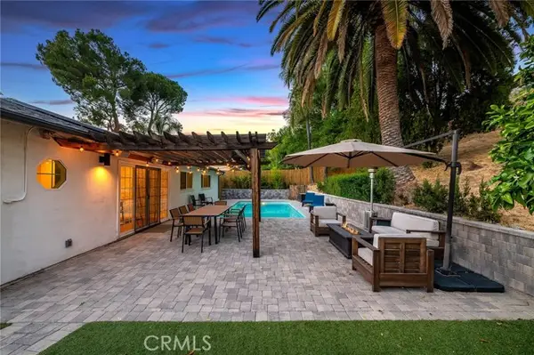 7112 Darnoch, West Hills, CA 91307