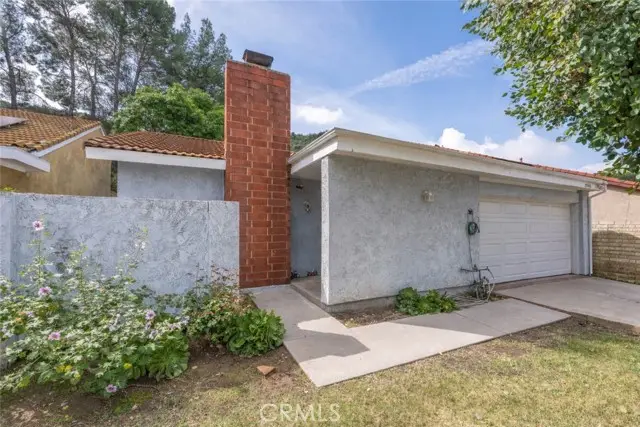 27440 Annette Jo Circle, Saugus, CA 91350 - #3