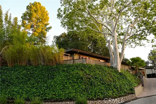 15511 Woodcrest Drive, Sherman Oaks, CA 91403 - #2