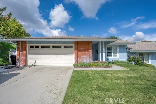 26333 Long Oak Drive, Newhall, CA 91321 - #2