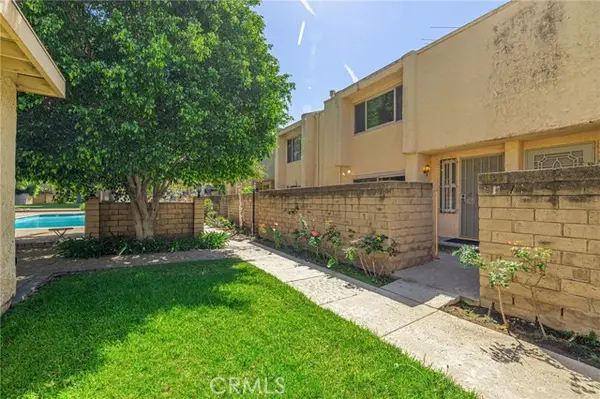 8633 Balboa  #2, Northridge, CA 91325