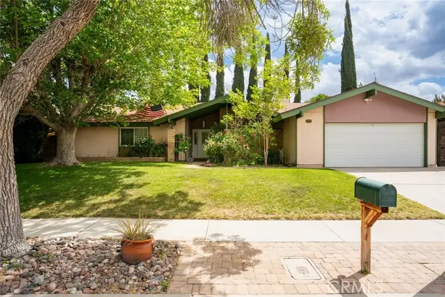 43946 Galion, Lancaster, CA 93536 - #3