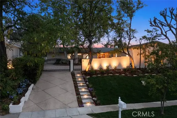 23925 Crosson Drive, Woodland Hills, CA 91367