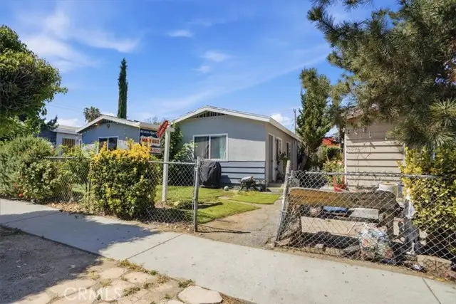 24047 Arch Street, Newhall, CA 91321 - #1