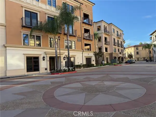 23500 Park Sorrento  #D44, Calabasas, CA 91302