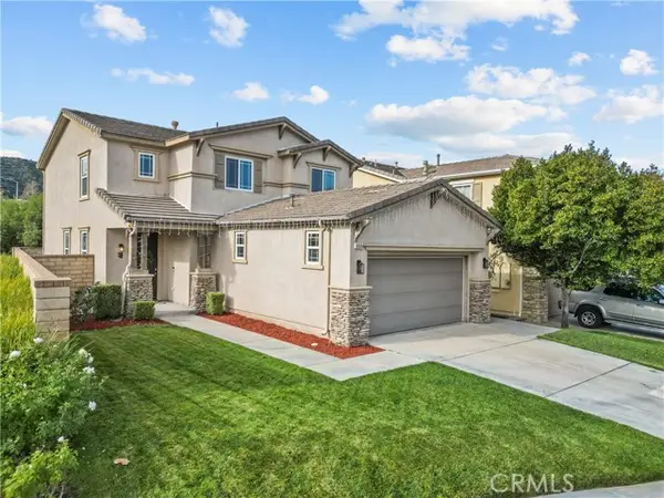19904 Holly Drive, Saugus, CA 91350
