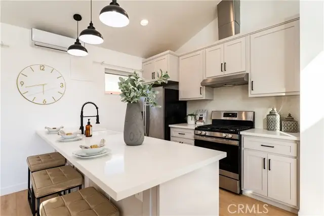 16124 San Fernando Mission, Granada Hills, CA 91344 - #3