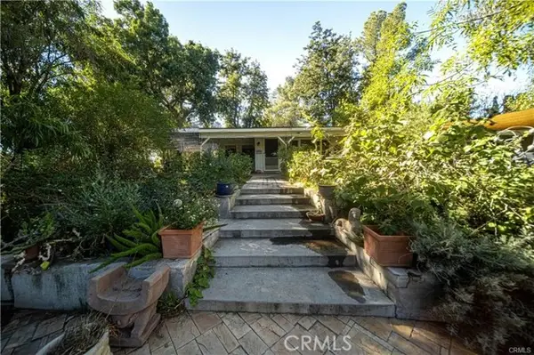 9522 La Canada, Sunland, CA 91040