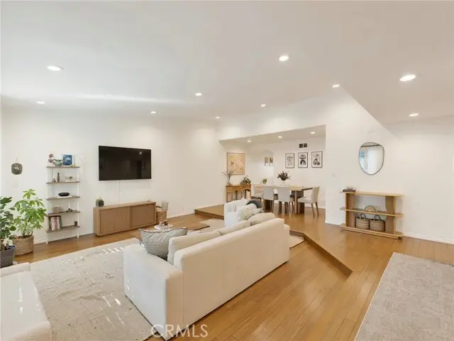 12803 Bloomfield  #2, Studio City, CA 91604 - #3