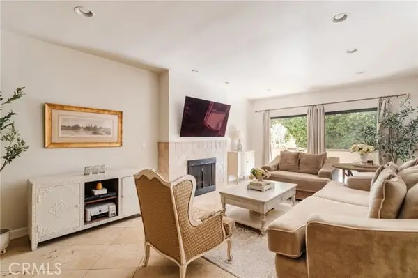 2332 Fox Hills  #103, Los Angeles, CA 90064