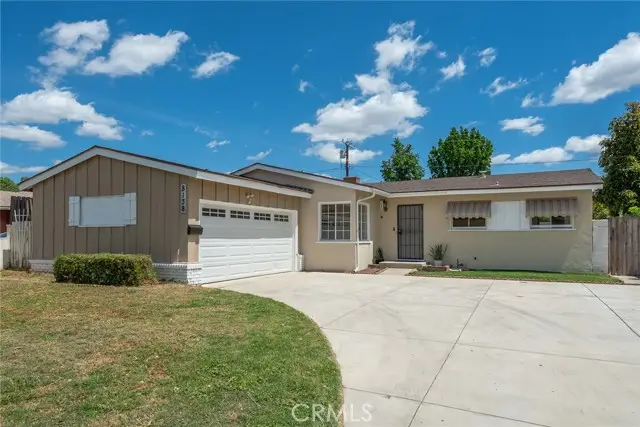 8138 Irondale, Winnetka, CA 91306 - #1