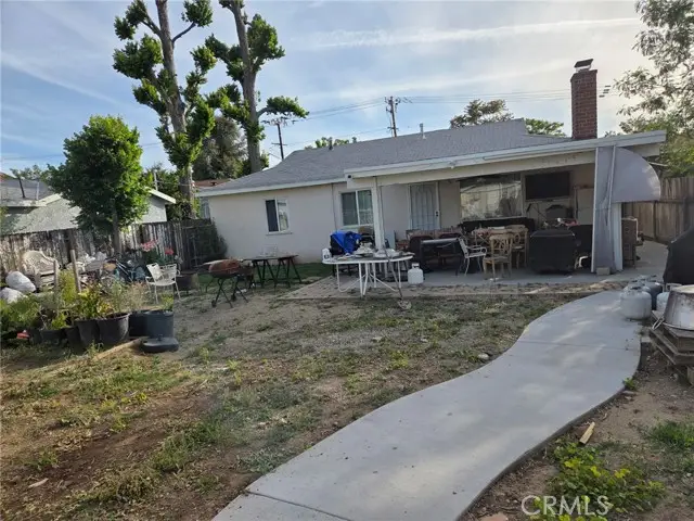 25074 Walnut, Newhall, CA 91321 - #2