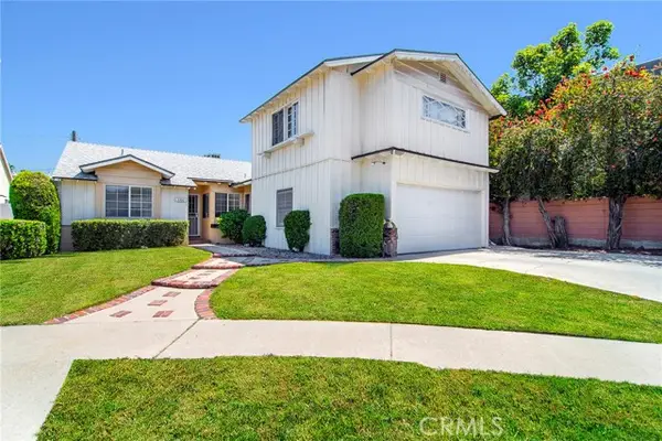 5300 Garden Grove Avenue, Tarzana, CA 91356
