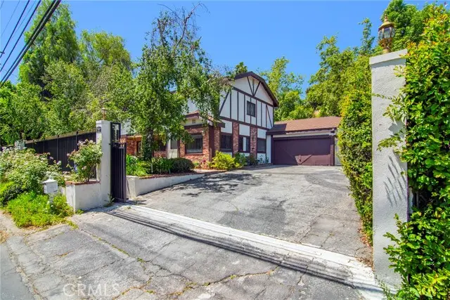 5515 Shirley Avenue, Tarzana, CA 91356 - #3