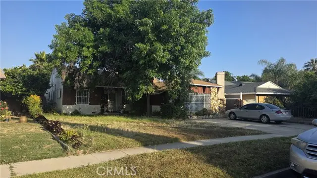 10546 Peach Avenue, Mission Hills, CA 91345 - #2