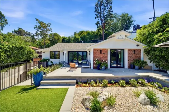 13646 Valley Vista, Sherman Oaks, CA 91423 - #2