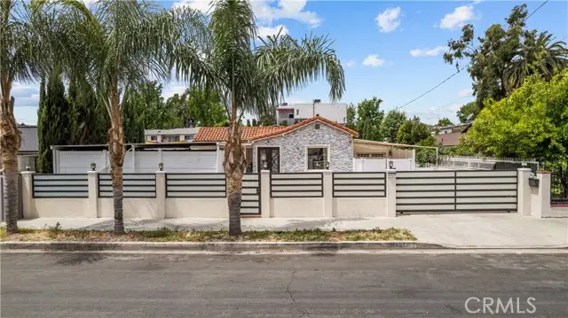 6917 Tyrone, Van Nuys, CA 91405 - #2