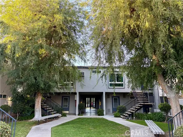 22030 Calvert  #2, Woodland Hills, CA 91367 - #2