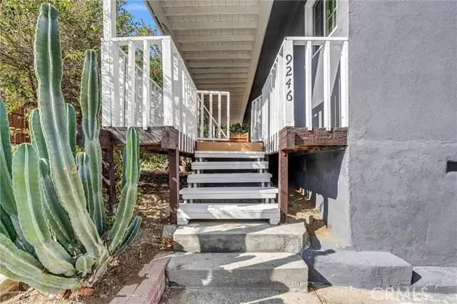 9246 Rowell Ave., Chatsworth, CA 91311 - #2