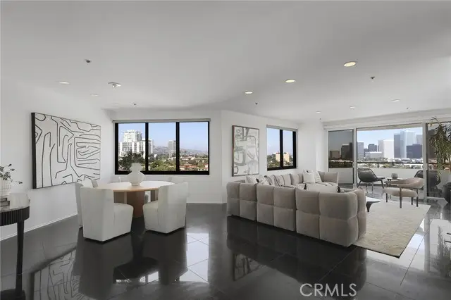 10560 Wilshire Boulevard  #906, Los Angeles, CA 90024 - #2