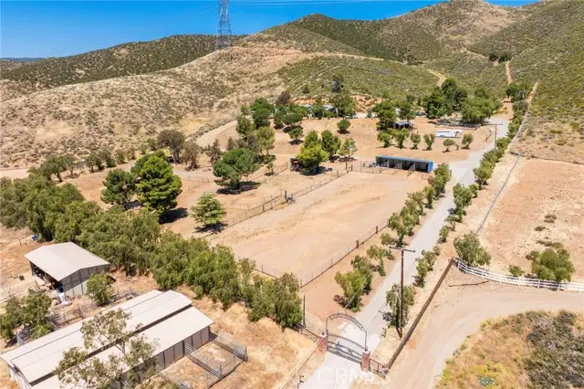 35675 Peppertree, Santa Clarita, CA 91390 - #3