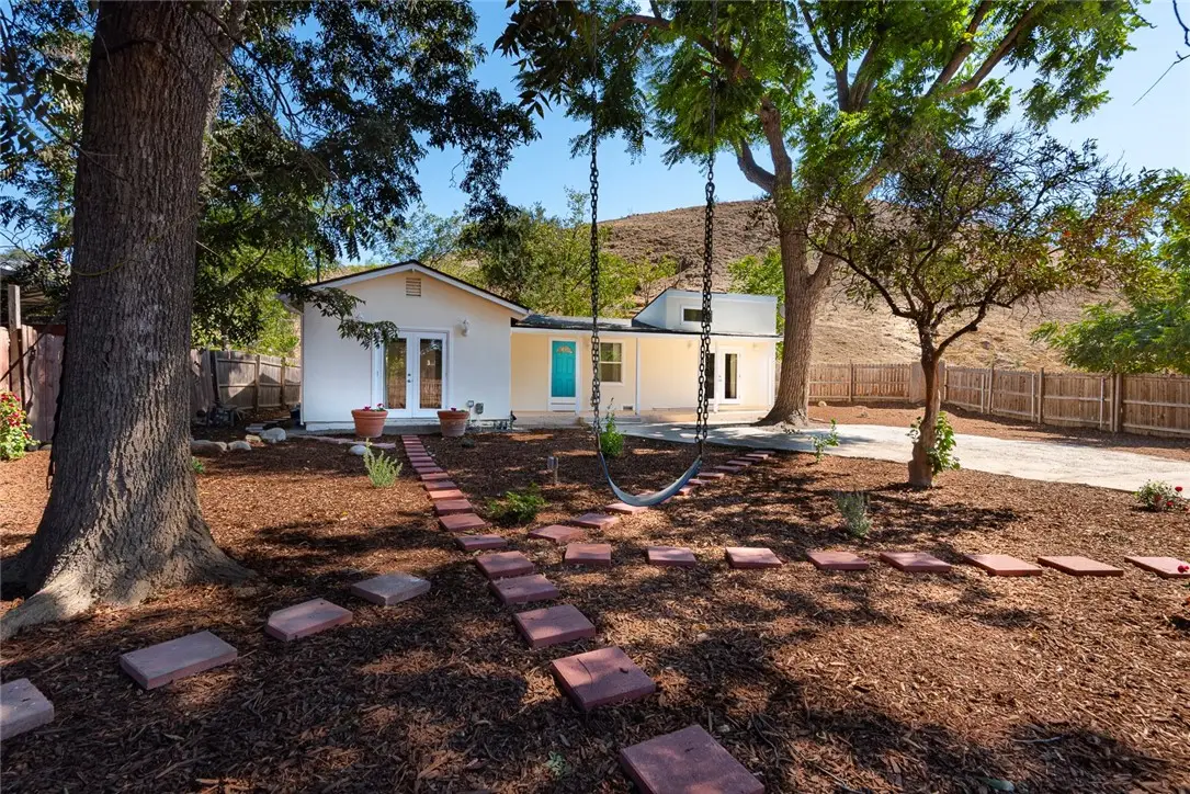 10416 Clybourn Avenue, Sunland, CA 91040 - #1