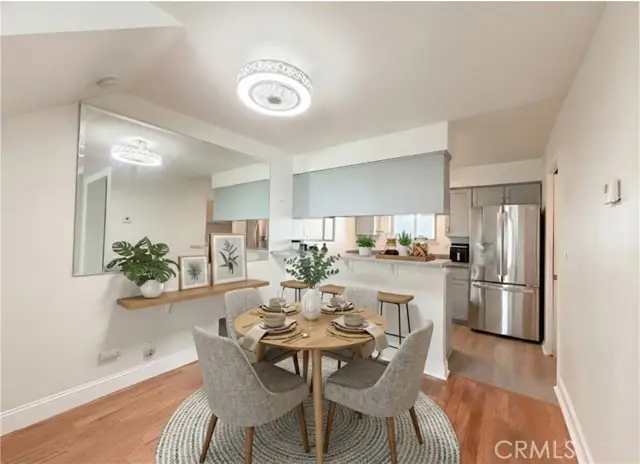 22131 Oxnard Street  #A, Woodland Hills, CA 91367 - #2