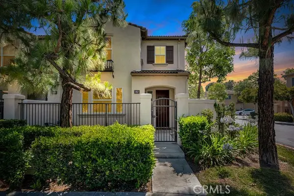 82 Trailing Vine, Irvine, CA 92602