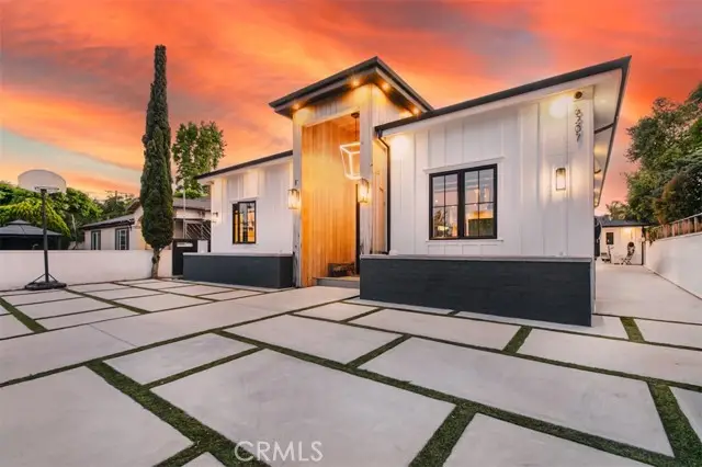 6207 Babcock, North Hollywood, CA 91606 - #1