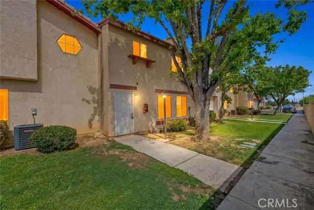 1750 Avenue Q14  #17, Palmdale, CA 93550 - #2