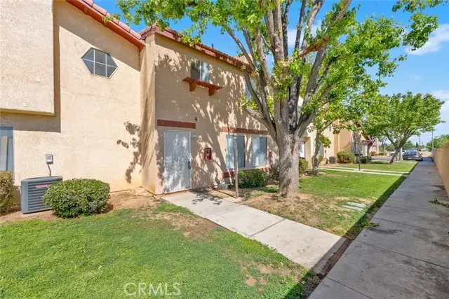 1750 Avenue Q14  #17, Palmdale, CA 93550 - #3