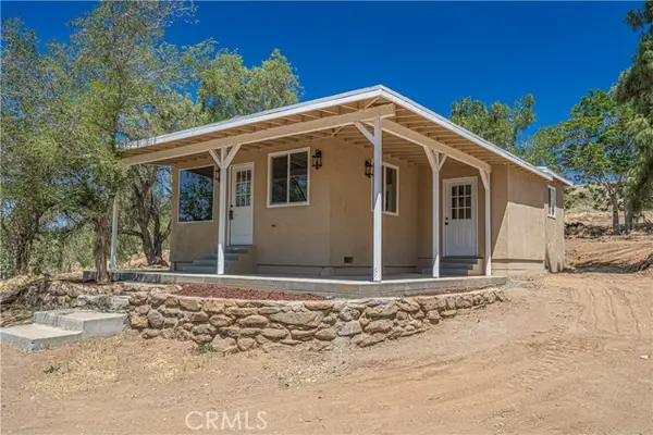 8709 Sierra Highway, Santa Clarita, CA 91390