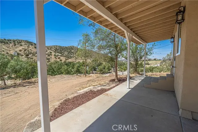 8709 Sierra Highway, Santa Clarita, CA 91390 - #3