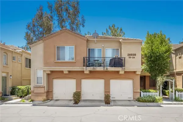 26939 Hillsborough Parkway  #20, Valencia, CA 91354
