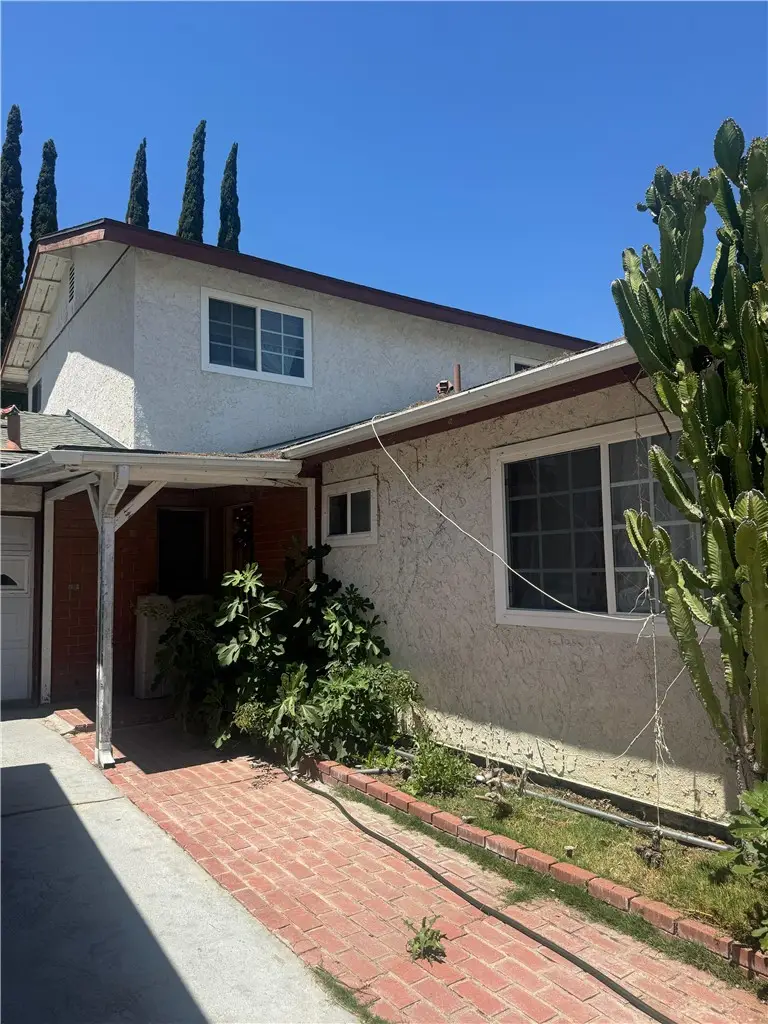 19121 Friendly Valley Parkway, Valencia, CA 91355 - #2