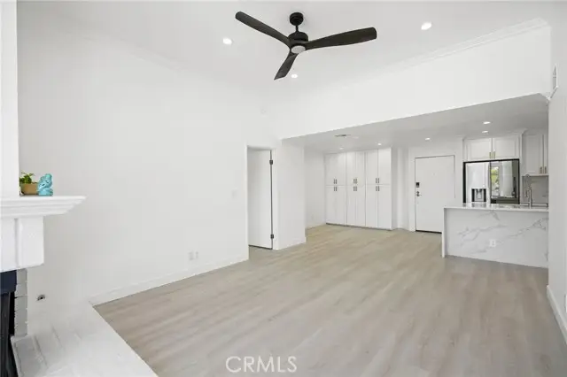 7800 Topanga Canyon, Canoga Park, CA 91304 - #3