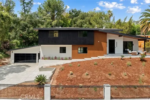 4041 Vanalden Avenue, Tarzana, CA 91356