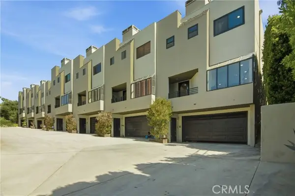 3023 Berkeley  #1, Los Angeles, CA 90026