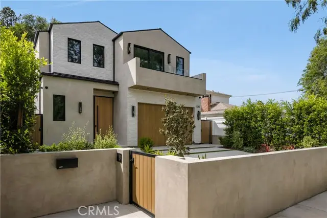 4245 Bellaire Avenue, Studio City, CA 91604 - #2