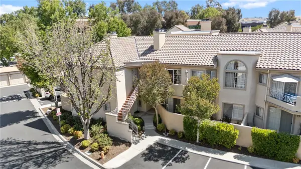 23921 Del Monte DR  #34, Valencia, CA 91355
