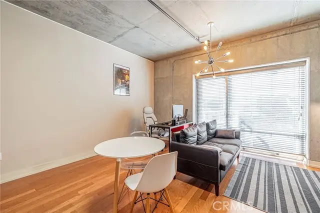 645 9th  #301, Los Angeles, CA 90015 - #3