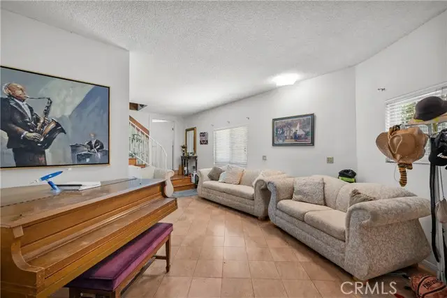 3702 Division, Los Angeles, CA 90065 - #3