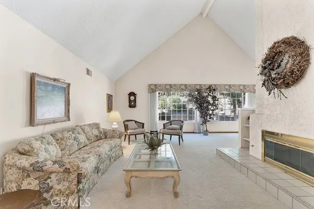 19817 Hiawatha Street, Chatsworth, CA 91311 - #3