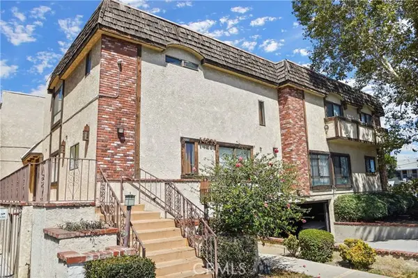 14239 Sherman Way  #3, Van Nuys, CA 91405