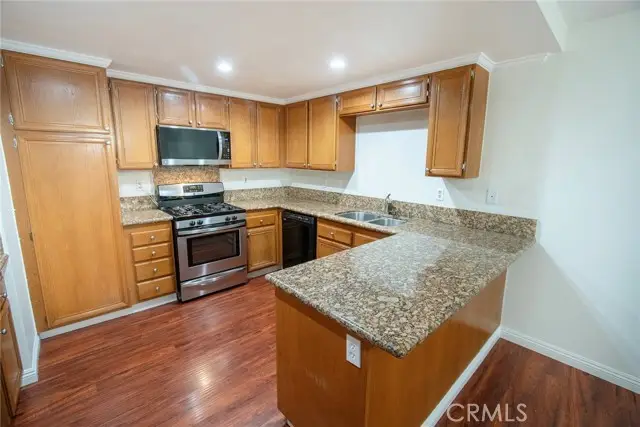 25124 Steinbeck  #B, Stevenson Ranch, CA 91381 - #3