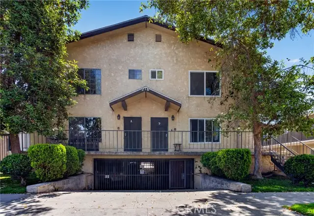 216 Tujunga  #A, Burbank, CA 91502 - #1