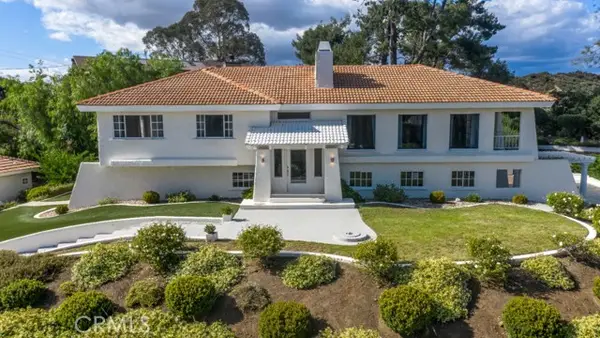 26086 Mulholland Highway, Calabasas, CA 91302