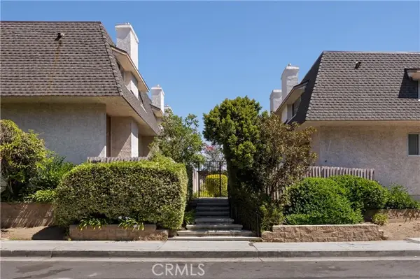 17943 Magnolia Boulevard  #16, Encino, CA 91316