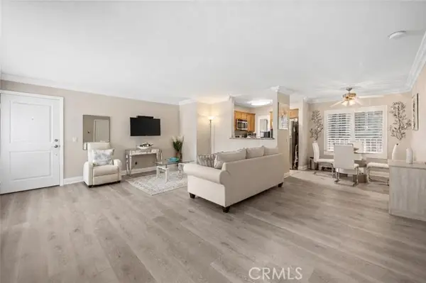 355 Maple Street  #121, Burbank, CA 91505