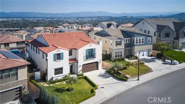 21120 Citylights Drive, Chatsworth, CA 91311 - #2